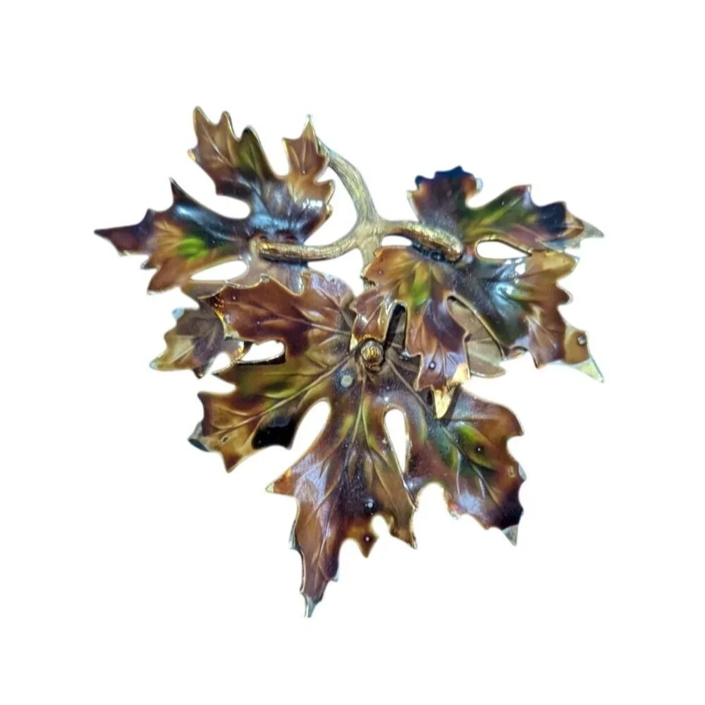 Vintage Weiss Enamel Maple Leaf Brooch Gold Tone Brown Green Autumn Pin‎